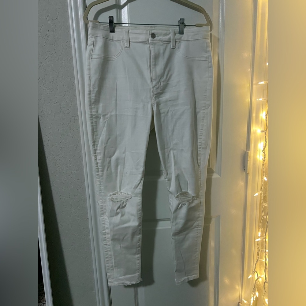 American Eagle ripped skinny jeans